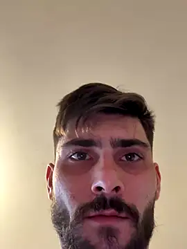 Hugo34bg live sex cam