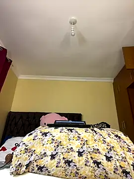 Lemonadegirl live sex cam