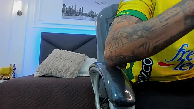 Damian23__ live sex cam