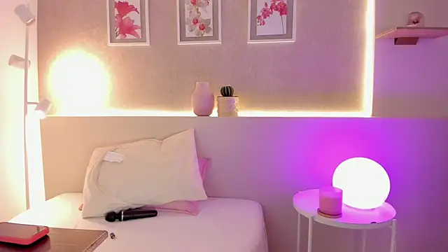 roxannegomez live sex cam