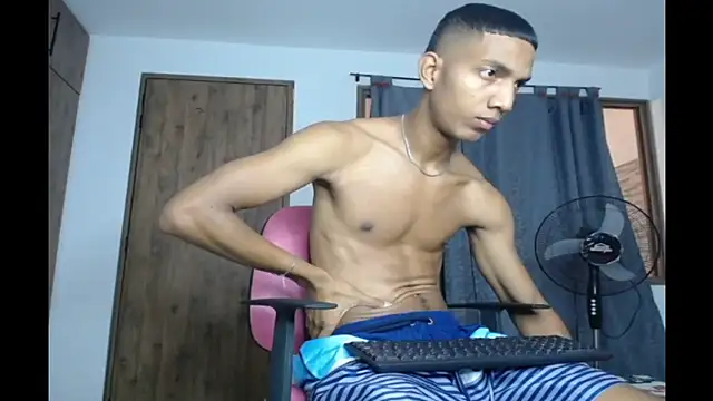 miguelmarcus's cam snapshot