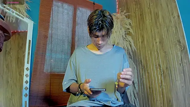 Leo_Glow's cam snapshot