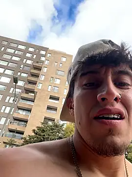 strongboy_ live sex cam