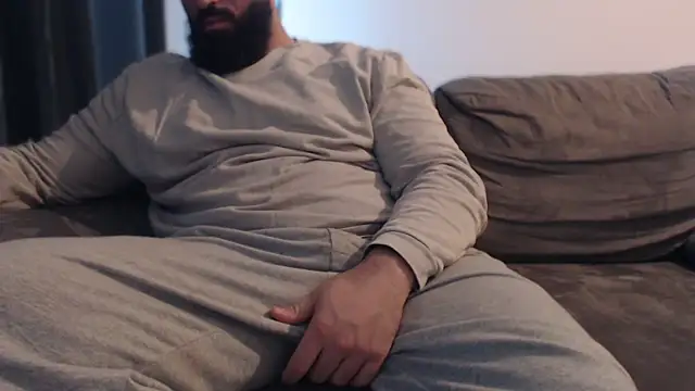 hugemachohandsome live sex cam