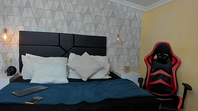 SaraSpenceer's cam snapshot