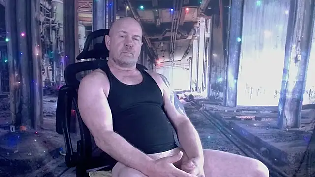 ManlyPrisonGuy live sex cam