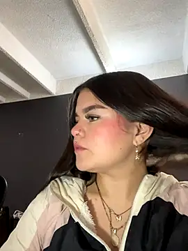 Camila_Duarte2's cam snapshot