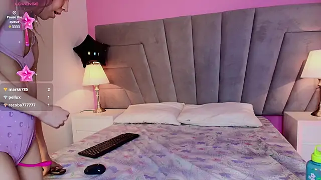 kittyblooms's cam snapshot