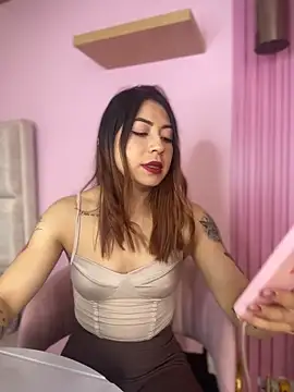 MaddieHunter's cam snapshot