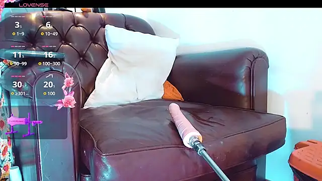 khiara_moretti live sex cam