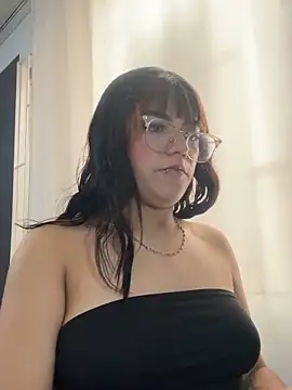 angie_rousse_'s cam snapshot