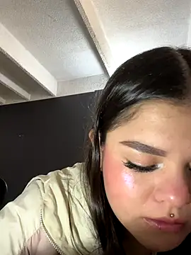 Camila_Duarte2's cam snapshot