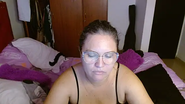helenca43 live sex cam