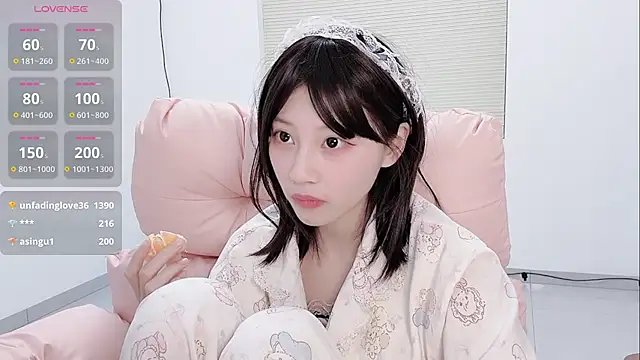 lris-Beauty live sex cam