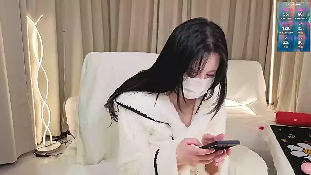 2hyun__KOREA live sex cam