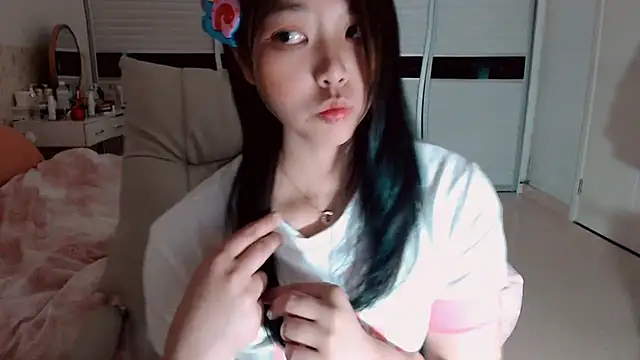 Miu1_girl live sex cam