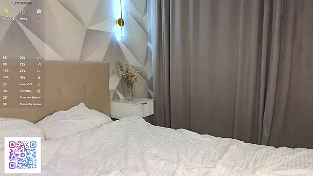 JodeeThu's cam snapshot