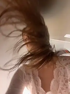 KittyQueeny live sex cam