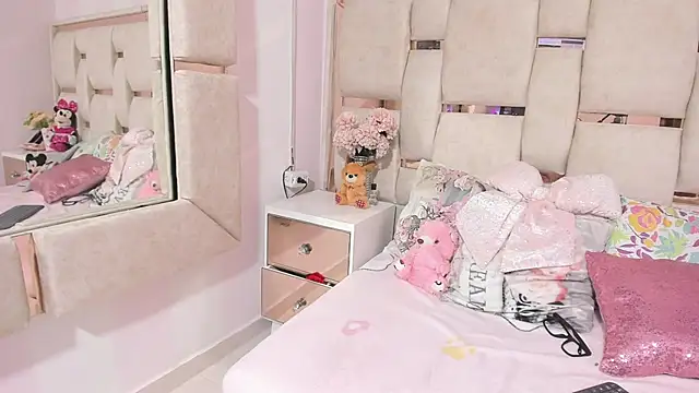 MiaKahali's cam snapshot