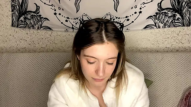 MiriamDongo's cam snapshot