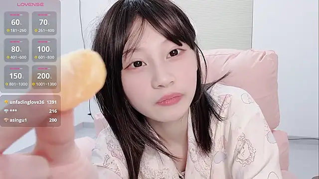 lris-Beauty live sex cam