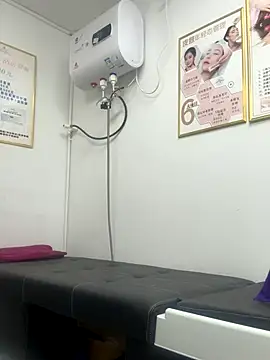 Baby-mmm live sex cam