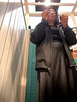 Tisha_Busty live sex cam