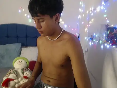 Valentino_Lane live sex cam