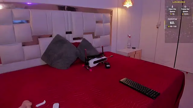 PittAndLunaa live sex cam