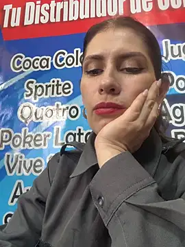 Alysson-- live sex cam