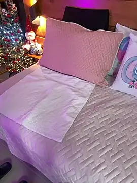 milena_kiitty live sex cam