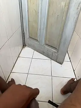 Black-mamba-madingo live sex cam