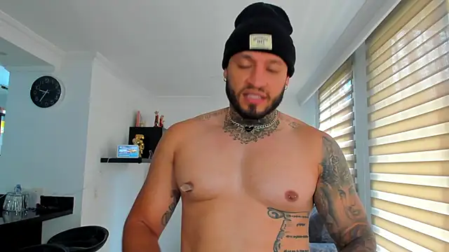 dereckgreen live sex cam