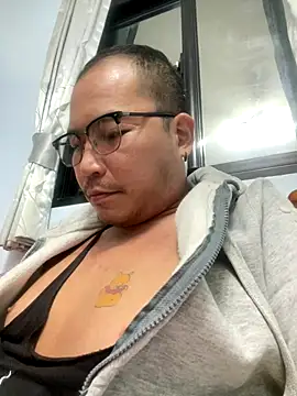 chenweine live sex cam