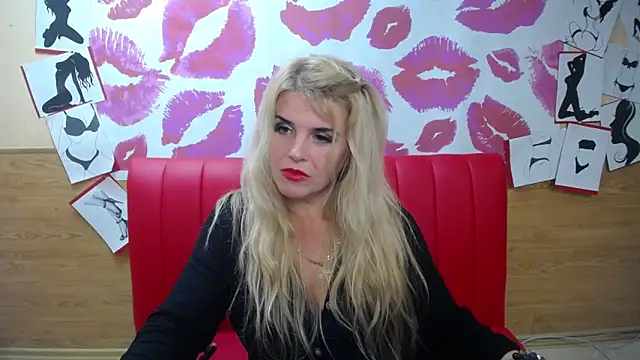 Julya_Barbi live sex cam