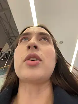 Holly_Play live sex cam