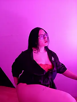 Veronica_Lewis_'s cam snapshot