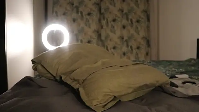 IvyKaelani live sex cam