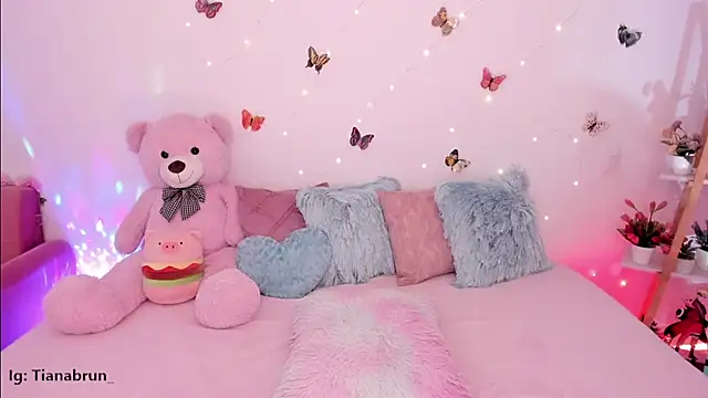 Zara_uwu_ live sex cam