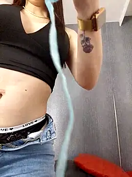 Amira_Milker live sex cam