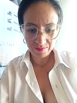 Valentina--1 live sex cam