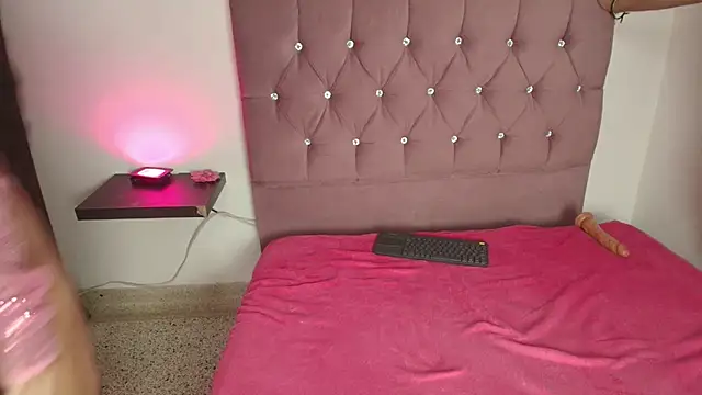 girls_cute live sex cam
