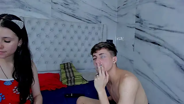 Ari_and_Storm live sex cam