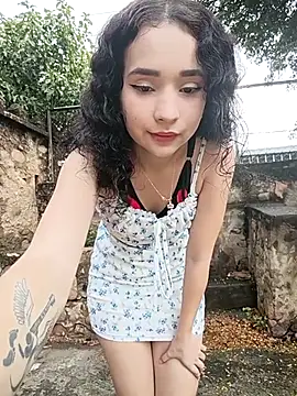 sweet_outdoor_charm live sex cam
