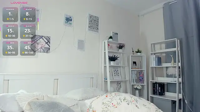 ZaraBluitt live sex cam