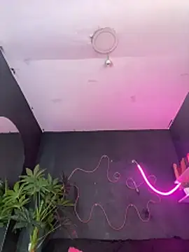 TIFFANYYSTAR live sex cam