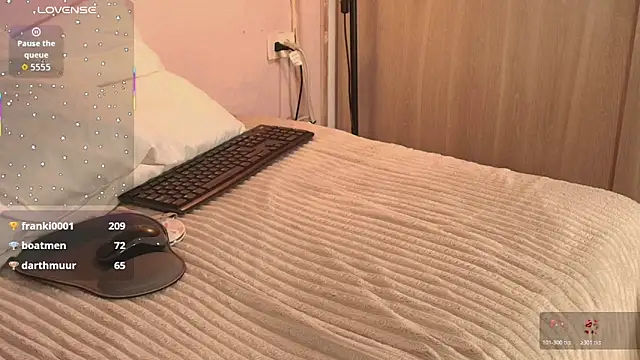 emily_sweett24 live sex cam