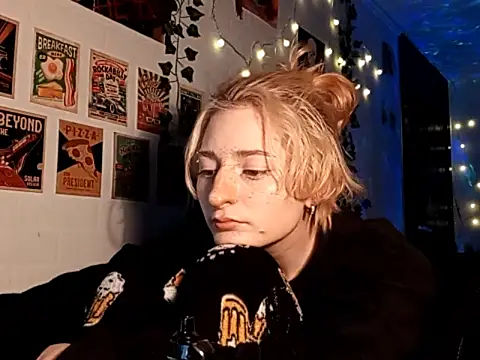 AmyGrok's cam snapshot