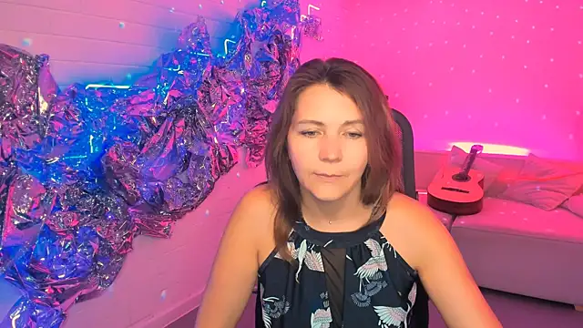 NicoleHitman live sex cam