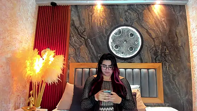 BellaPeers_'s cam snapshot